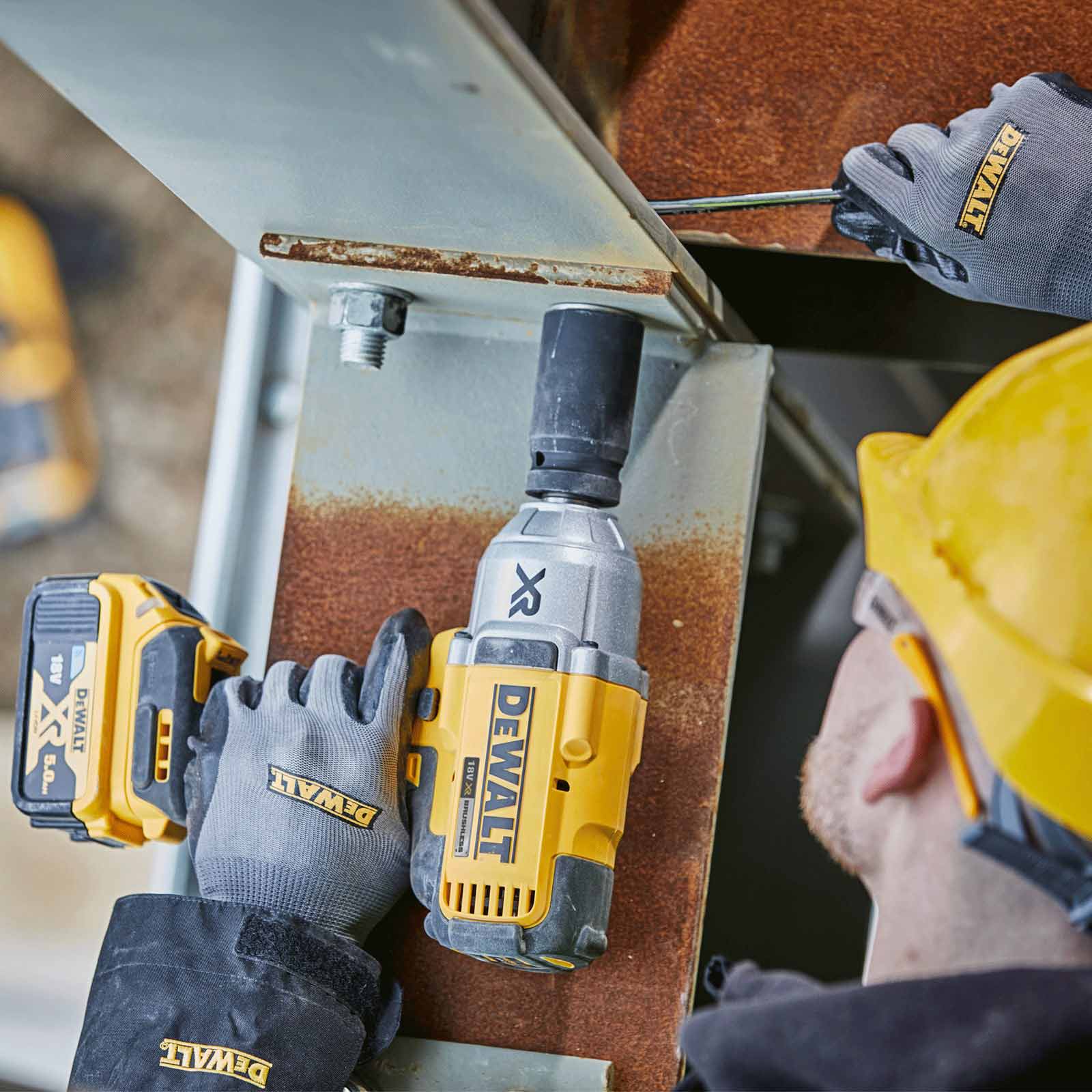 The Best Cordless Impact Wrench In 2021 [Buyers Guide]