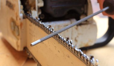 How To Use A Chainsaw Sharpener