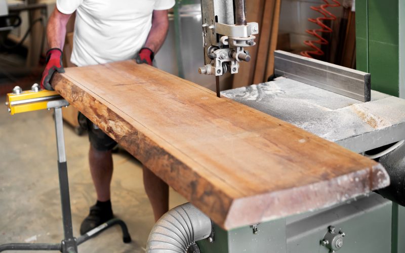 What can I use instead of a table saw?